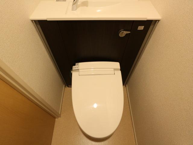 トイレ　落ち着いたトイレです