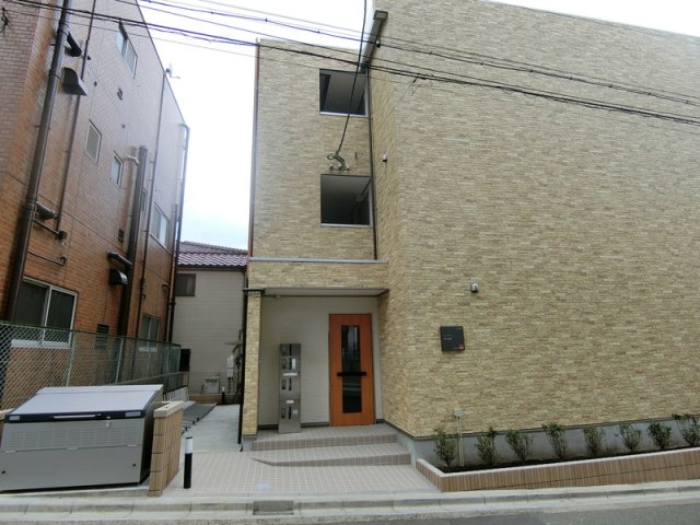 建物外観　落ち着いた雰囲気の外観です