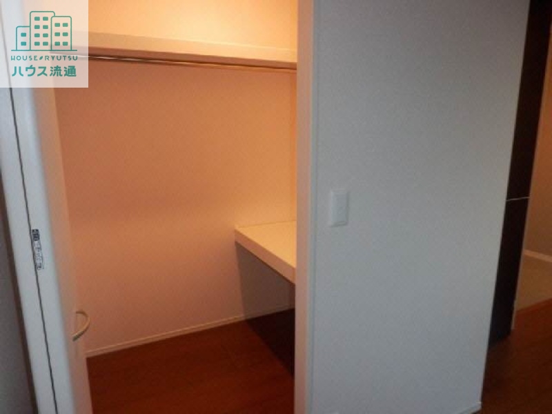 収納　※別号室の写真になります。