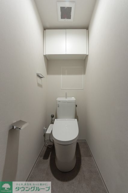 トイレ　※写真は同タイプ住戸です。