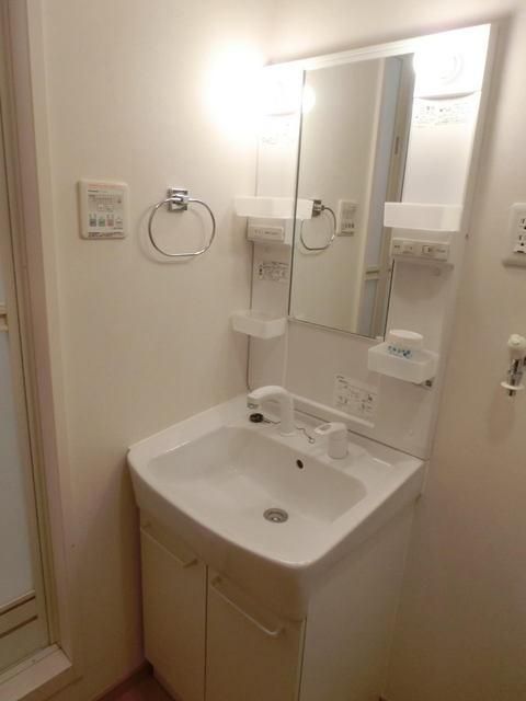 洗面設備　★人気の独立洗面台装備★