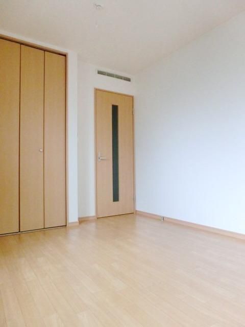 居室・リビング　★南向きでお部屋全体が明るい★