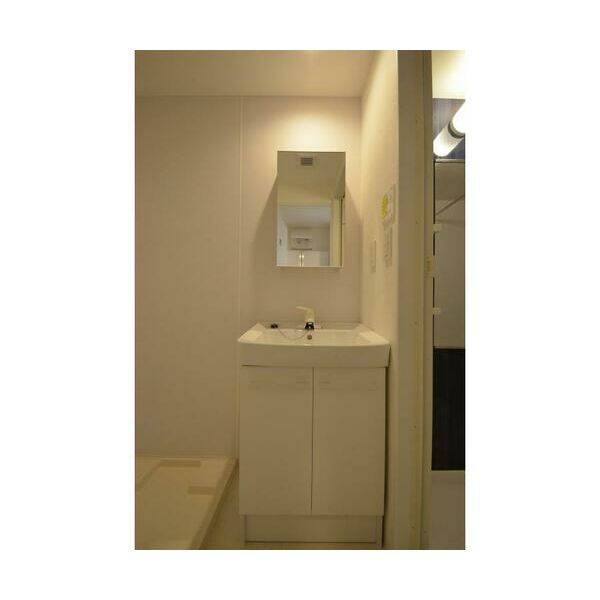 洗面設備　弊社は都内全域の物件をご紹介可能です！