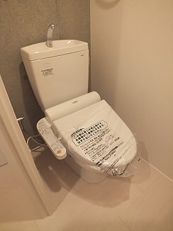 トイレ　※別部屋の参考写真となります。