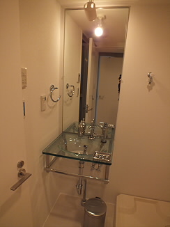 洗面設備　※別部屋の参考写真となります。