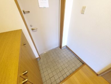 玄関　福岡の賃貸ならトーマスリビング原田店へ