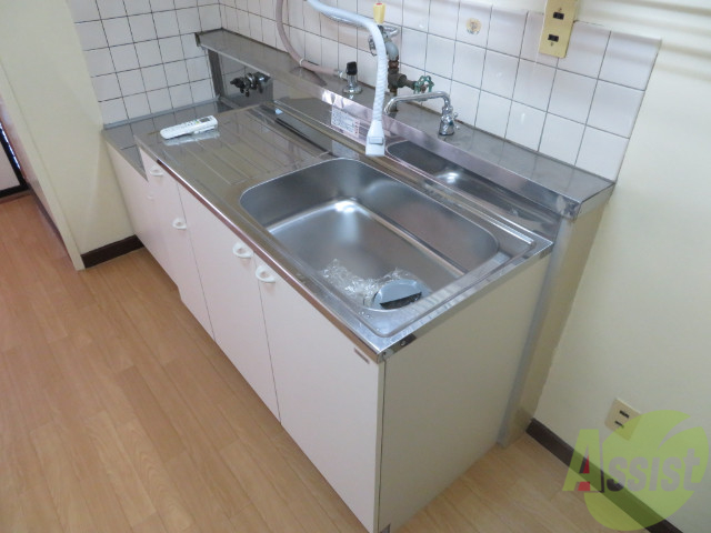 キッチン　キッチンは、広々していて、とてもいいですね。