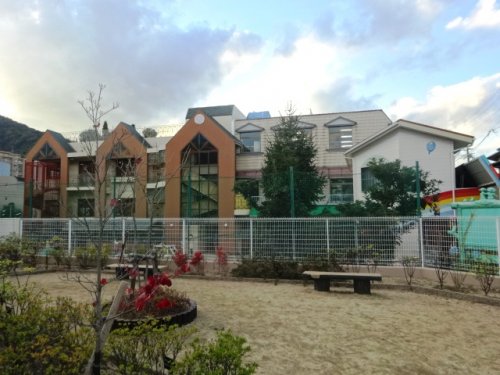 幼稚園・保育園　宝塚自然幼稚園（幼稚園・保育園）まで424m