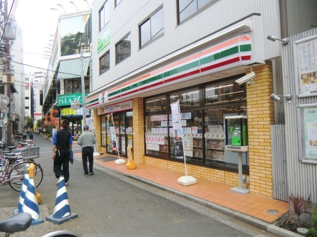 コンビニ　セブンイレブン蕨東口1番街店（コンビニ）まで184m