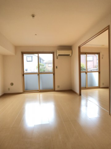 居室・リビング　他号室参考画像