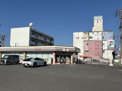 コンビニ　セブンイレブン 徳島鮎喰町店（コンビニ）まで445m