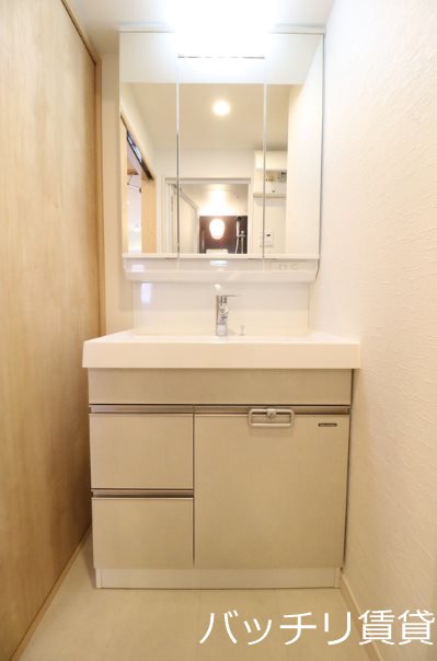 洗面設備　別号室イメージの為、現状を優先致します。