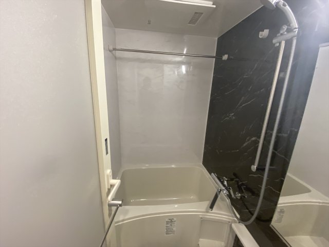 バス・シャワールーム　別部屋参考写真