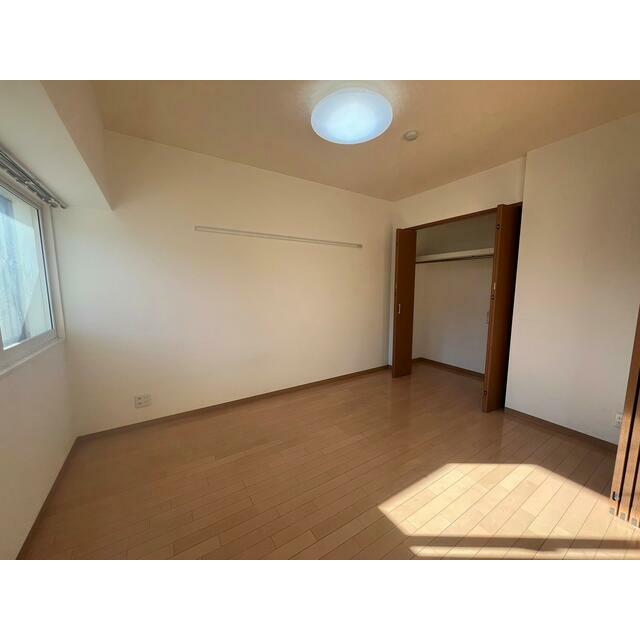 収納　衣類や荷物をすっきり収納できるクローゼット