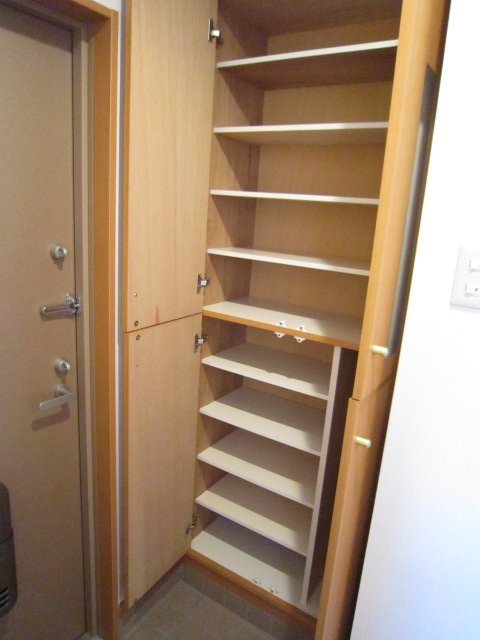 玄関　（イメージ）