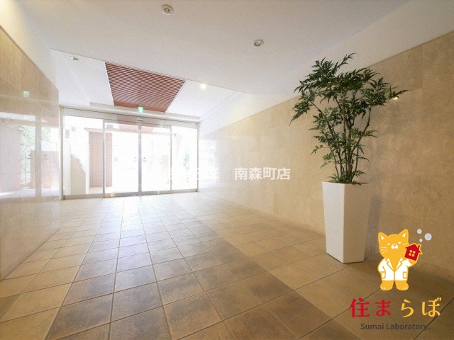 エントランス　共用部の印象も大切に