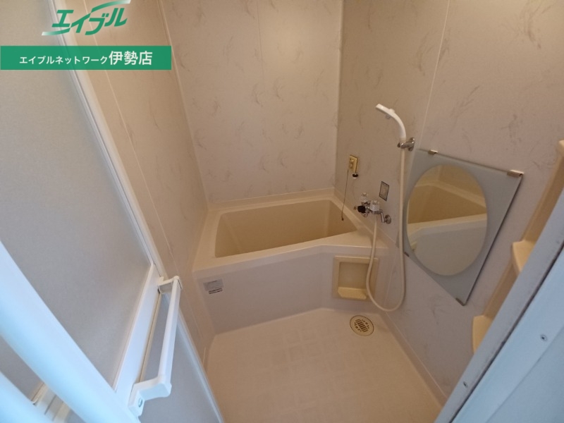 バス・シャワールーム　別部屋画像参考