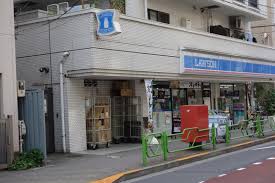 コンビニ　ローソン月島勝どき店（コンビニ）まで140m