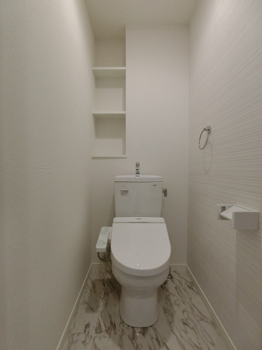 トイレ　別部屋参考画像。現況優先です。