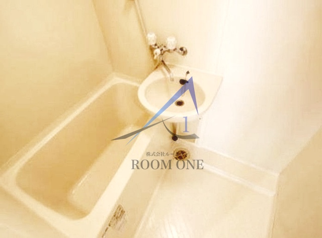 バス・シャワールーム　お風呂です。