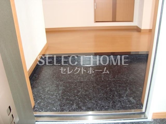 玄関　明るい玄関です