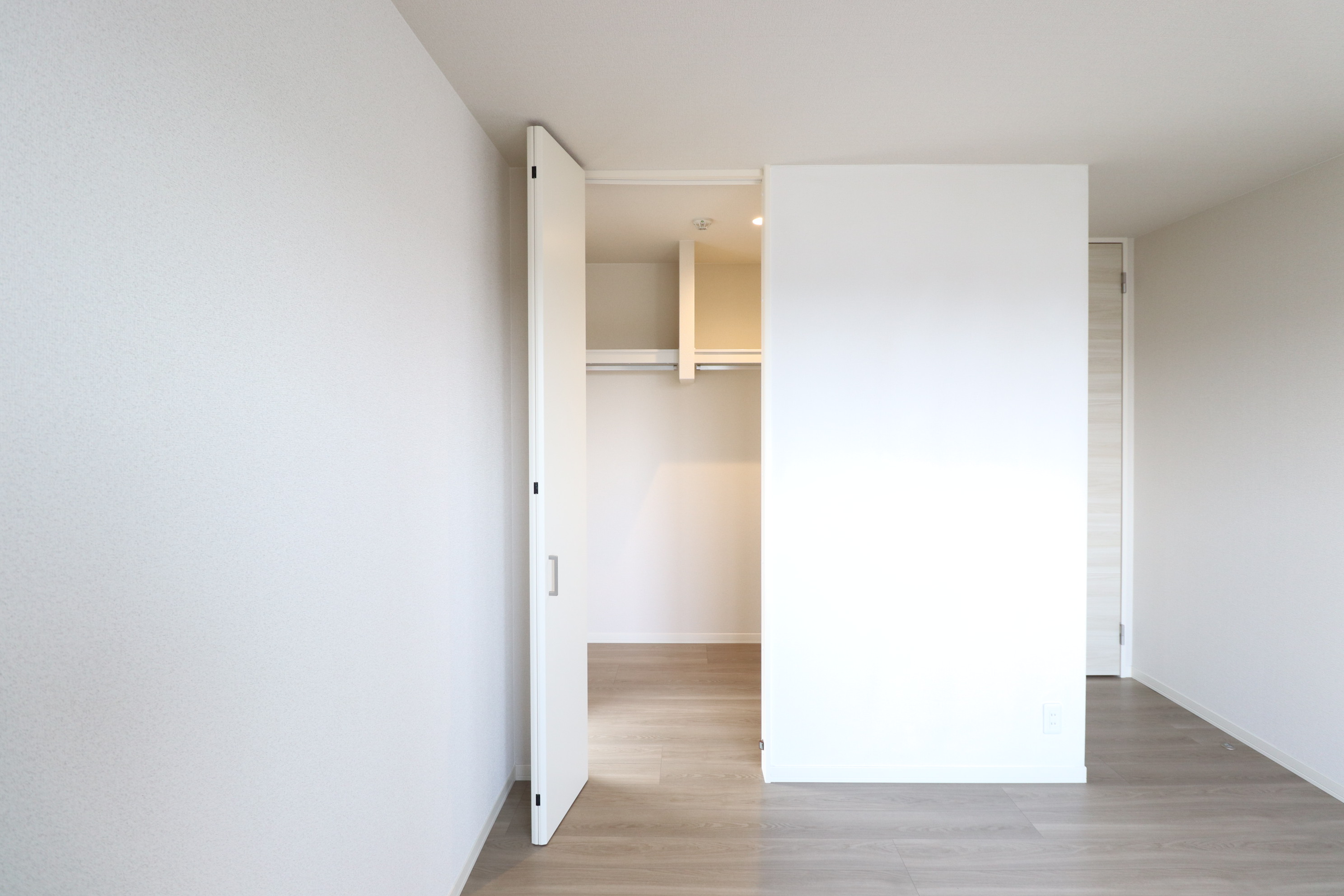 収納　ウォークインクローゼット♪