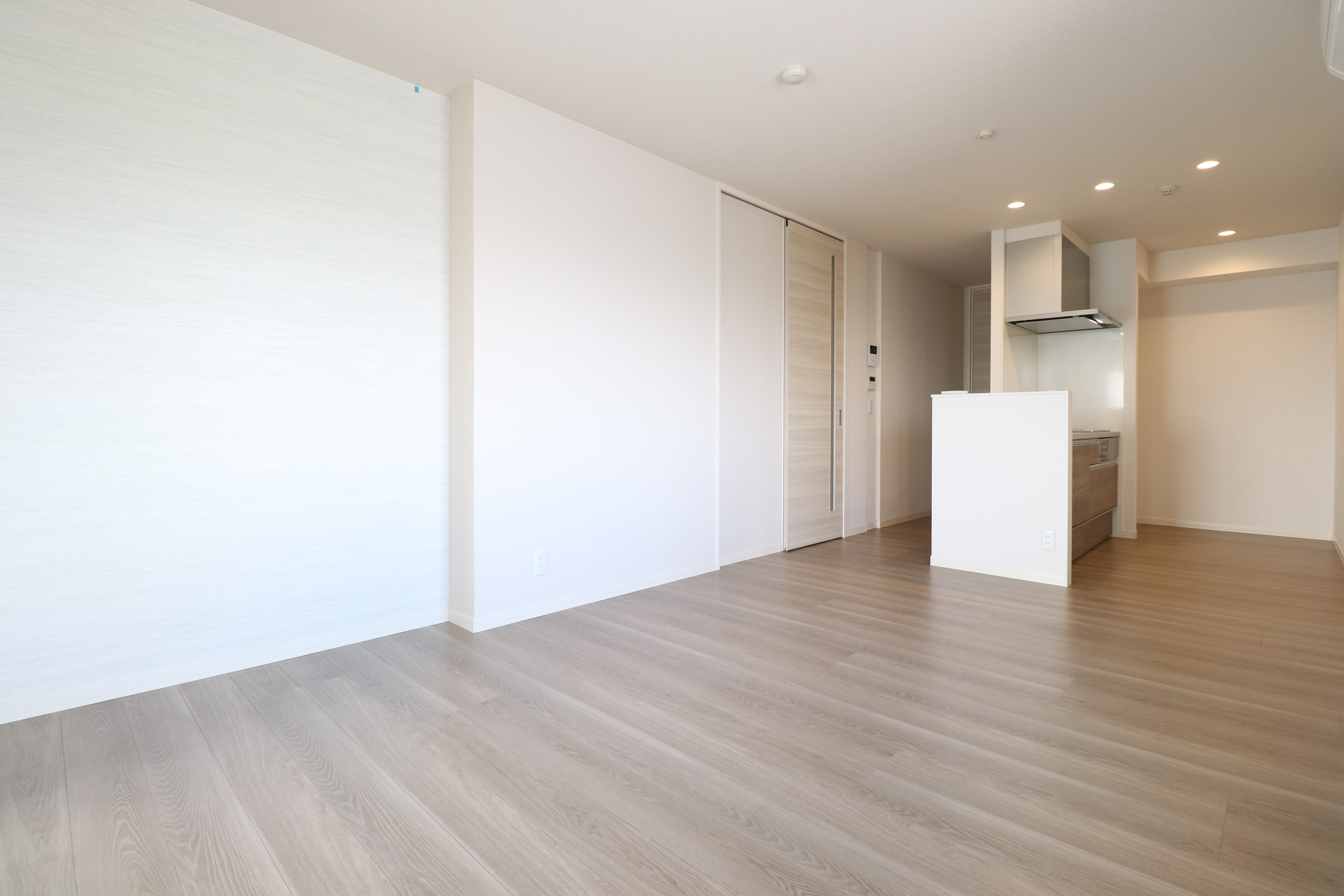 居室・リビング　14.3帖の過ごしやすいリビングです♪