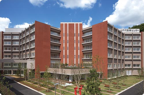 病院　東京女子医科大学病院（病院）まで658m