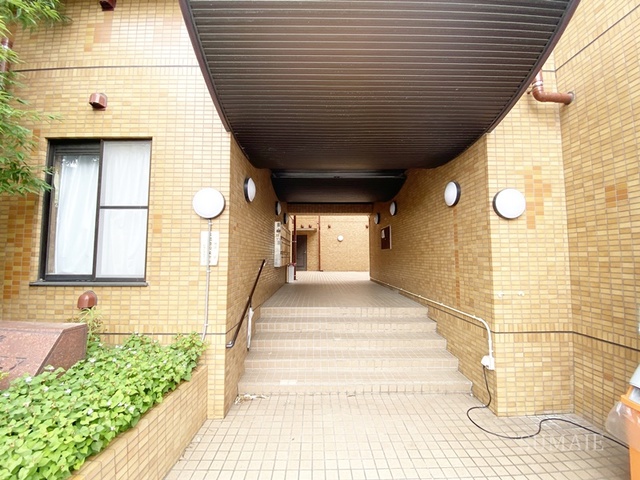 ロビー　エントランスです☆