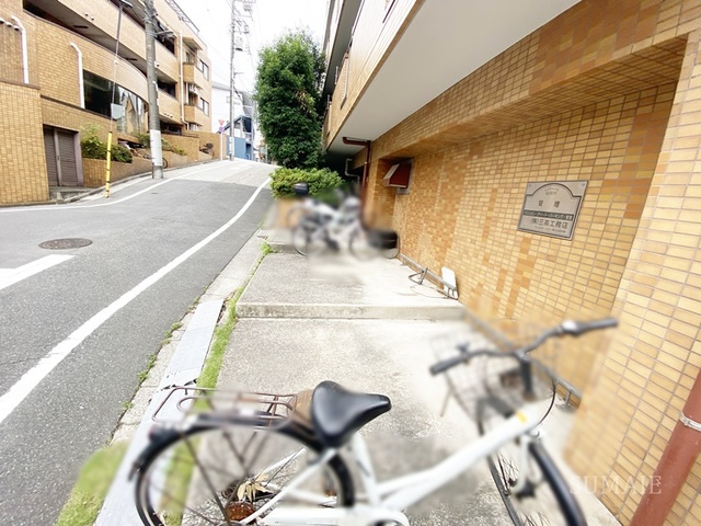 その他共有部分　駐輪場です☆