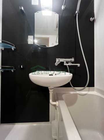 洗面設備　別部屋の参考写真です