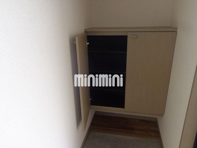 その他設備　下駄箱を完備