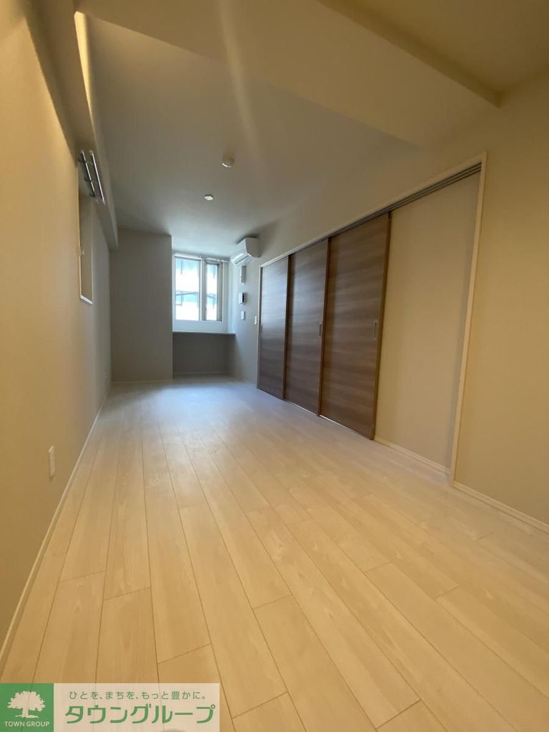 居室・リビング　エントランス