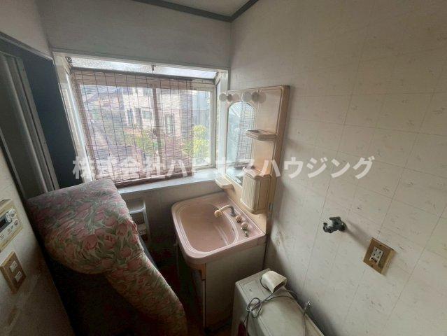 洗面設備　独立洗面台新規交換