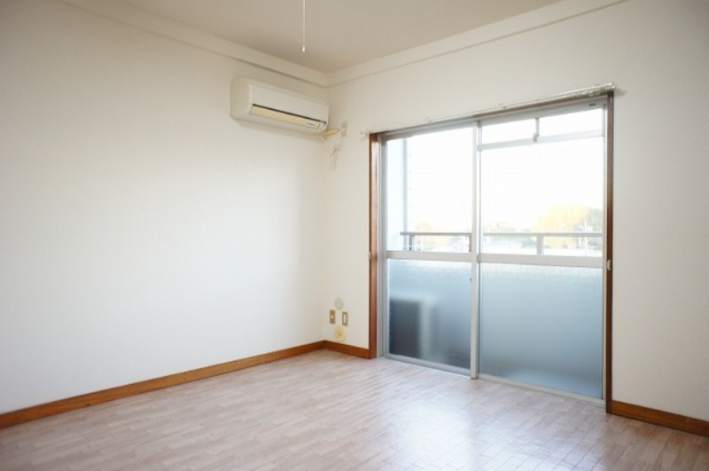 居室・リビング　図面と現状に相違がある場合には現状を優先