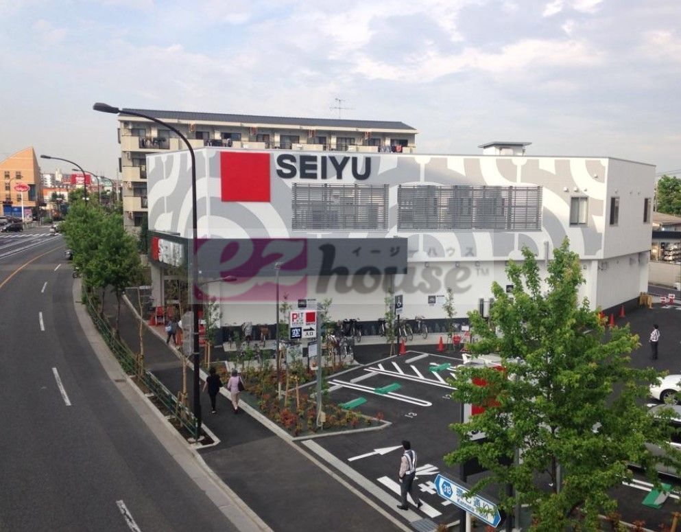 スーパー　西友豊玉南店（スーパー）まで180m