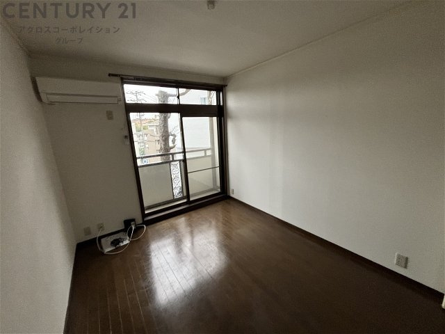 居室・リビング　東向き6帖の洋室です♪