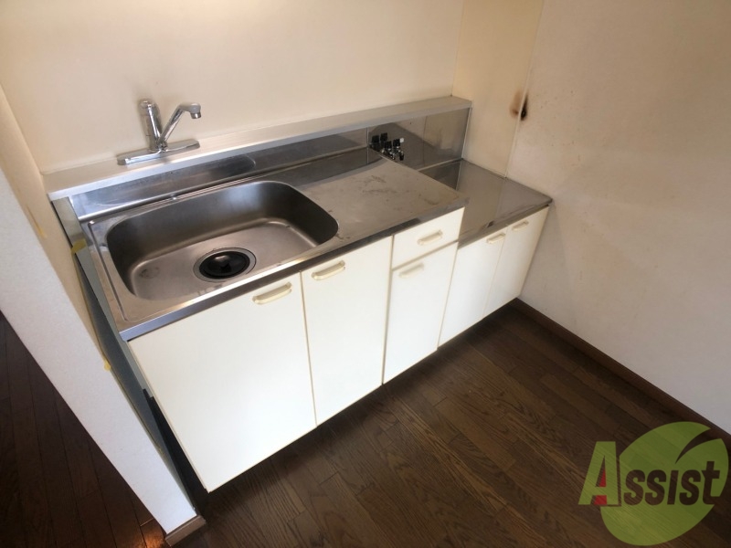 キッチン　シンプルなキッチンです。お手入れも楽々ですね！