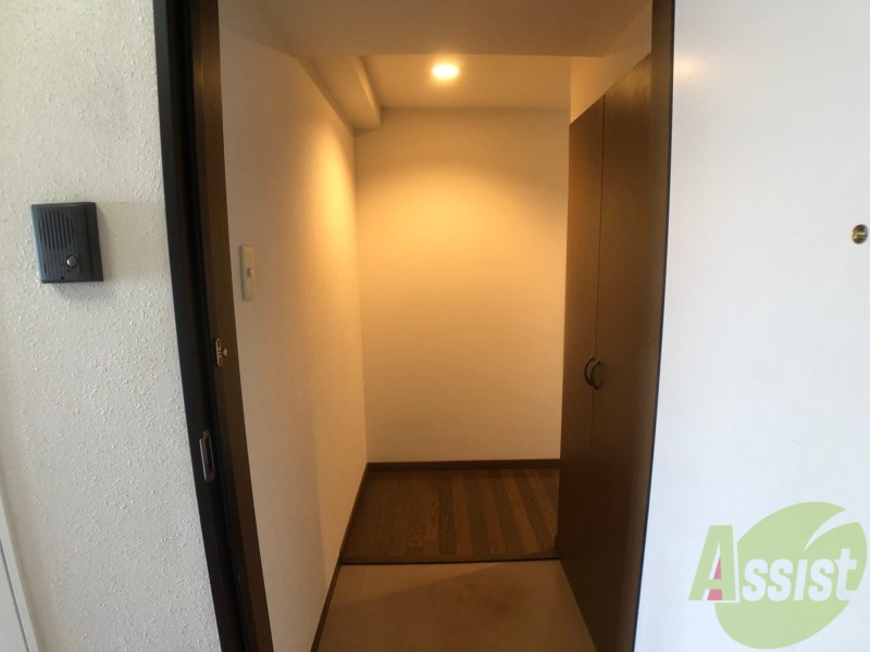 玄関　玄関から見た景色はこちらです。イメージできますか。