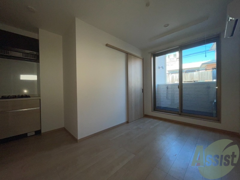 居室・リビング　８．８帖のＬＤＫ。広々とした空間になっています。