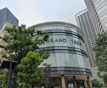 ショッピングセンター　GRAND TREE MUSASHIKOSUGI(グランツリ（ショッピングセンター）まで412m