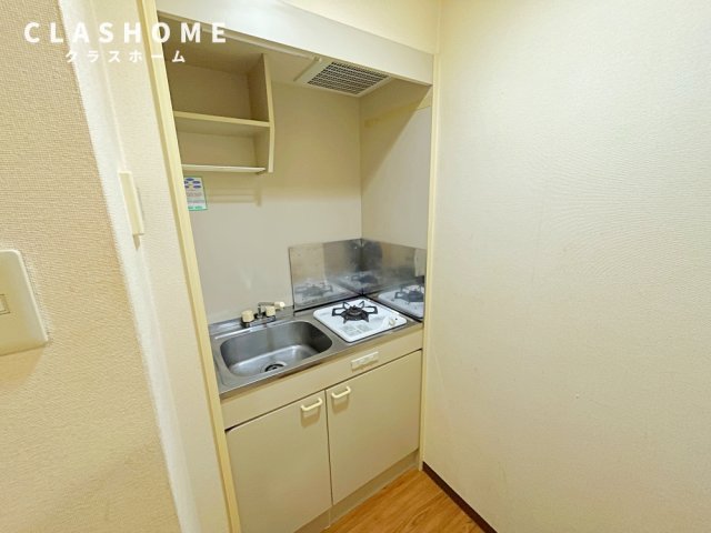 キッチン　同物件の別部屋になります。