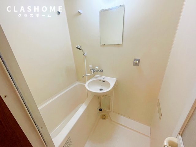 バス・シャワールーム　同物件の別部屋になります。