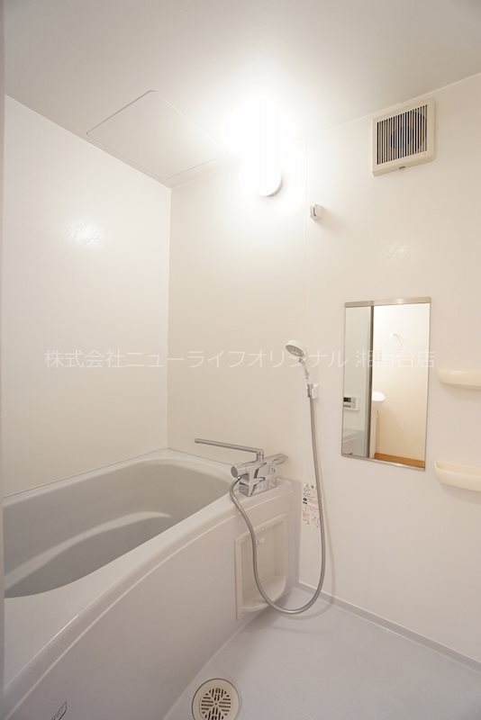 バス・シャワールーム　＊１０２号室参照　入居時状況を優先致します