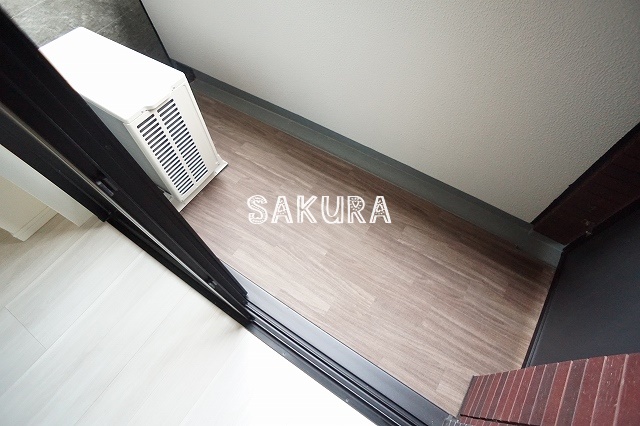 バルコニー　開放的で明るい空間を演出してくれるバルコニーです♪