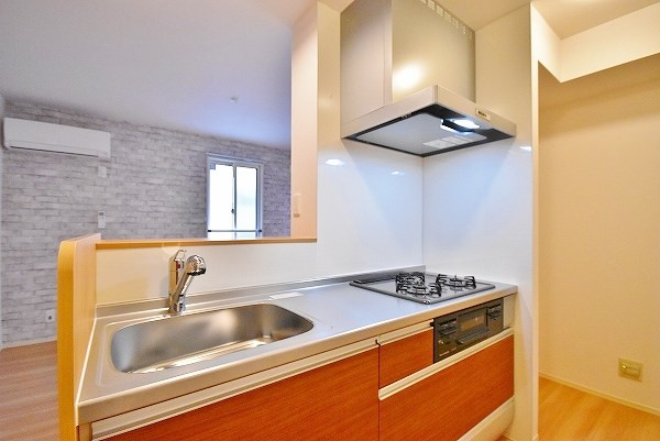 キッチン　★3口ガスシステムキッチン（グリル付）★
