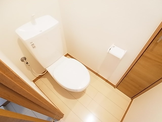 トイレ　別部屋