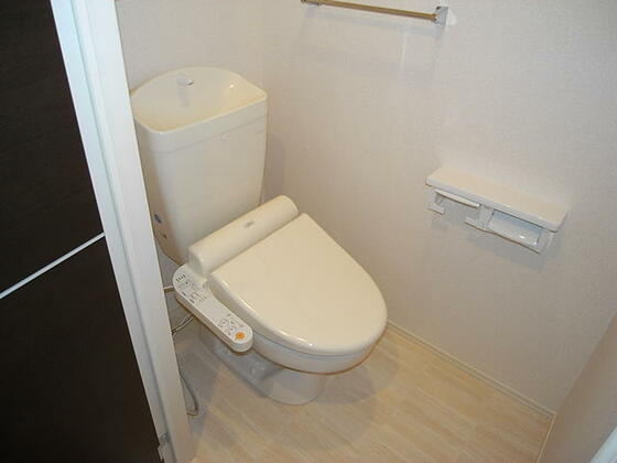 トイレ　※別部屋参考写真