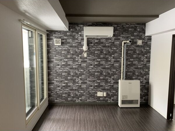 居室・リビング　明るいリビングで気持ちも明るくなりますね♪