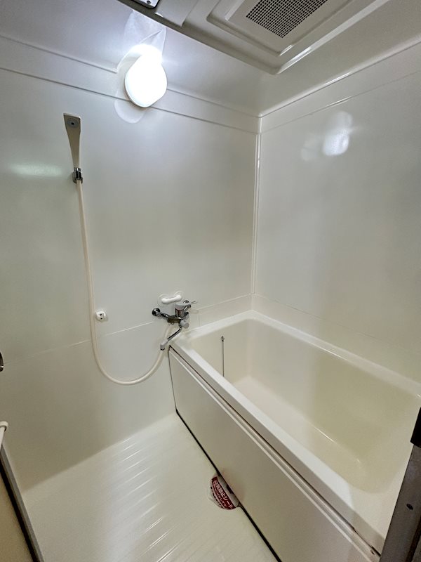 バス・シャワールーム　■写真は102号室